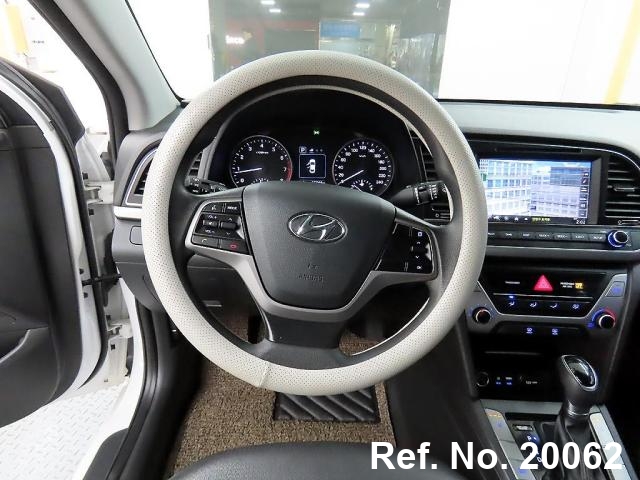  Hyundai / Avante Stock No. 20062